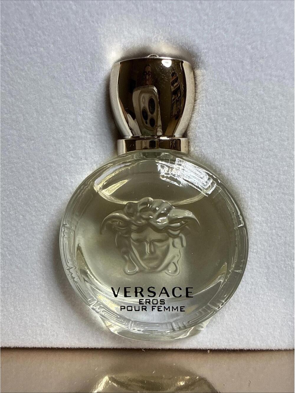 VERSACE Set Eros Pour Femme Bath Shower Gel, Body Lotion, Eau De Parfum Mini Set - Picture 3 of 9